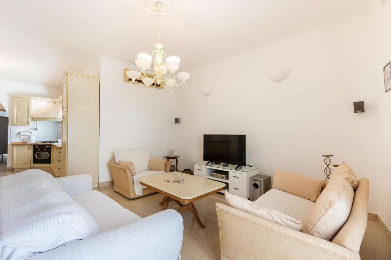 70/2- Spacious & Charming 3 Bedroom Apt In 슬리에마 외부 사진